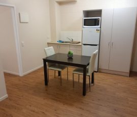 Edmonton Lodge accommodation Edmonton Lodge accommodation